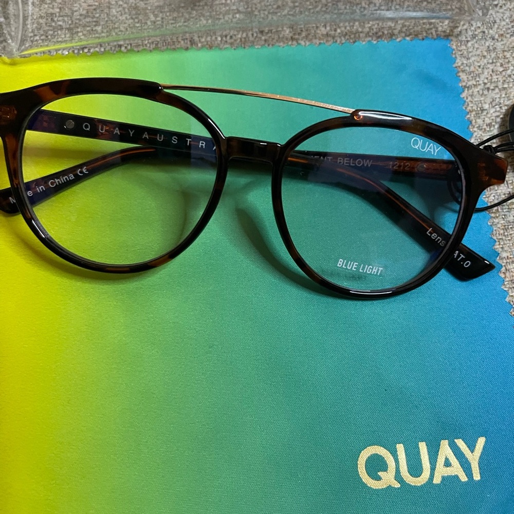 Quay Australia Blue Light Frames